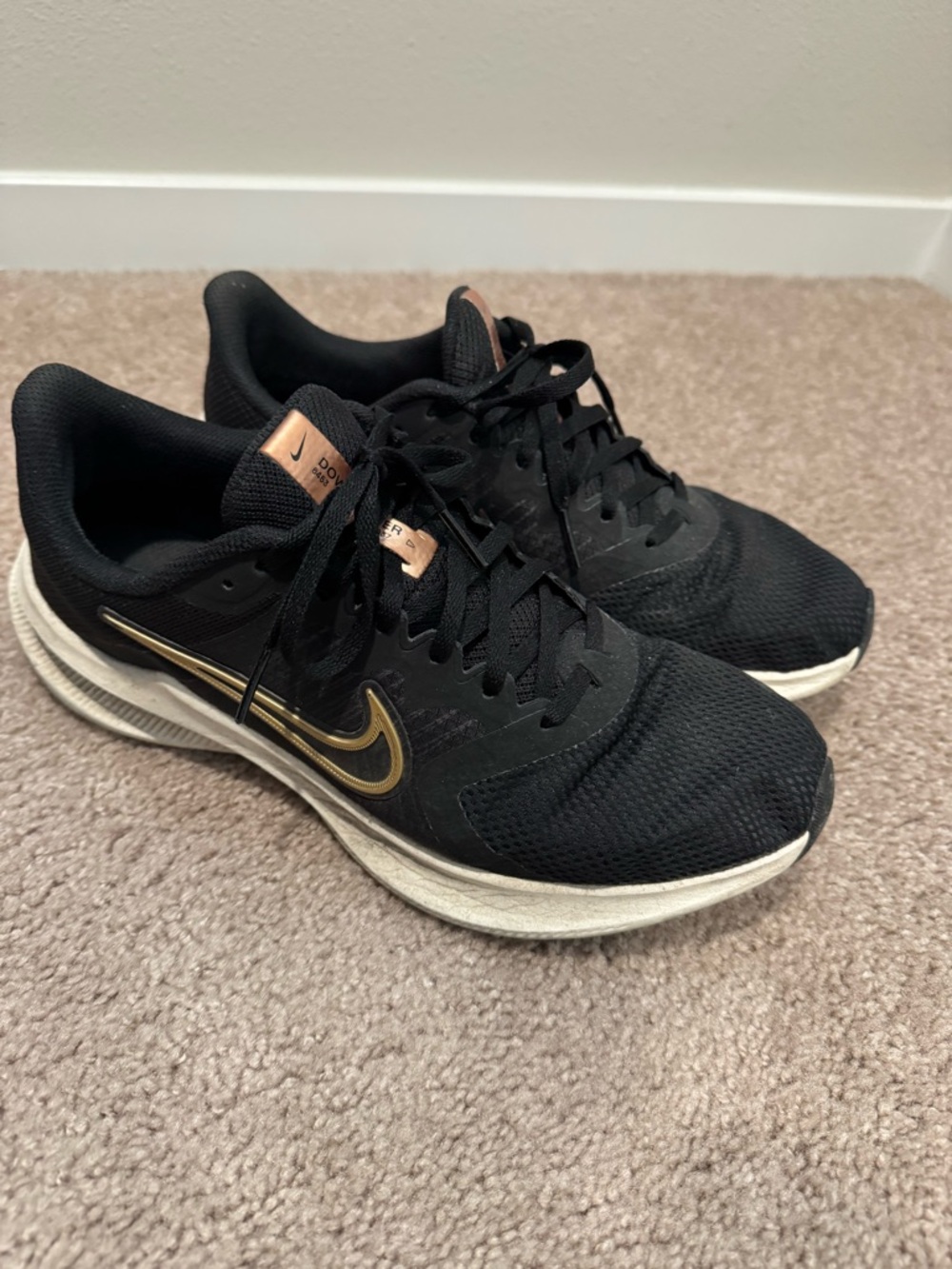 Nike Sneakers - Picture 2 of 7